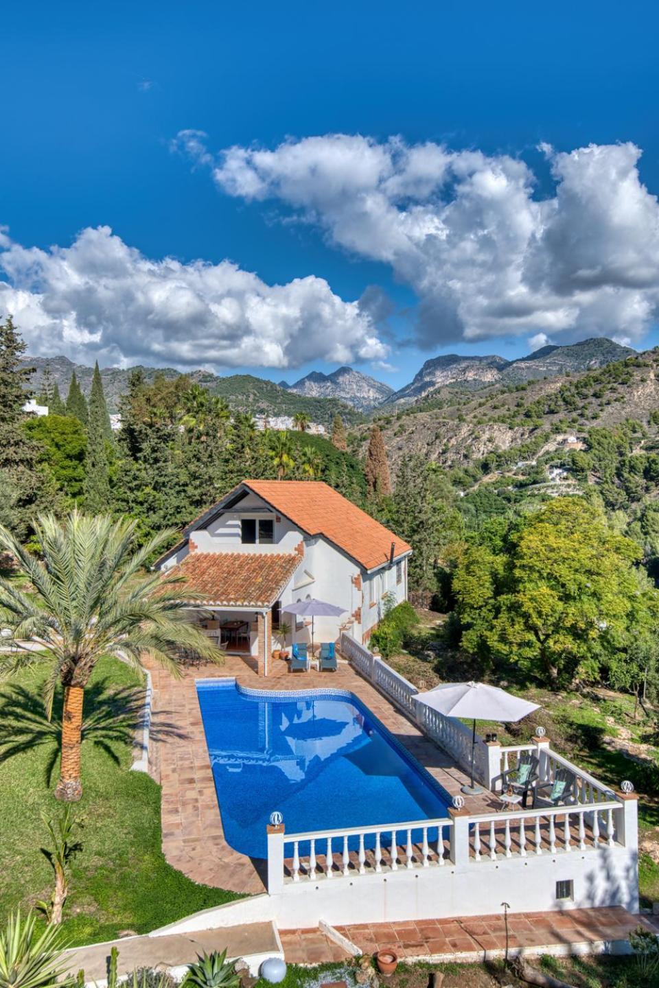 Villa Morera Bed & Breakfast Фригиляна Екстериор снимка