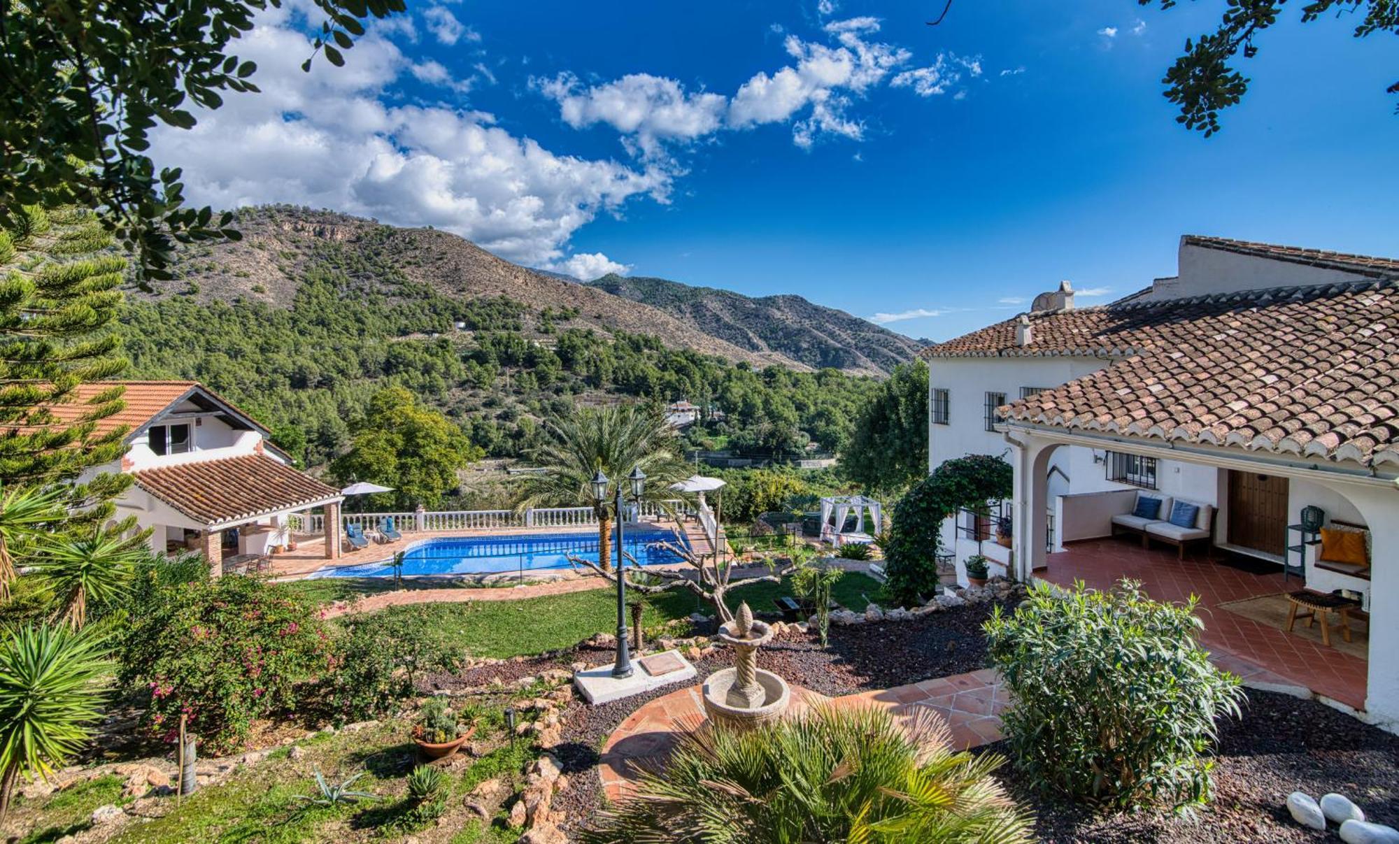Villa Morera Bed & Breakfast Фригиляна Екстериор снимка