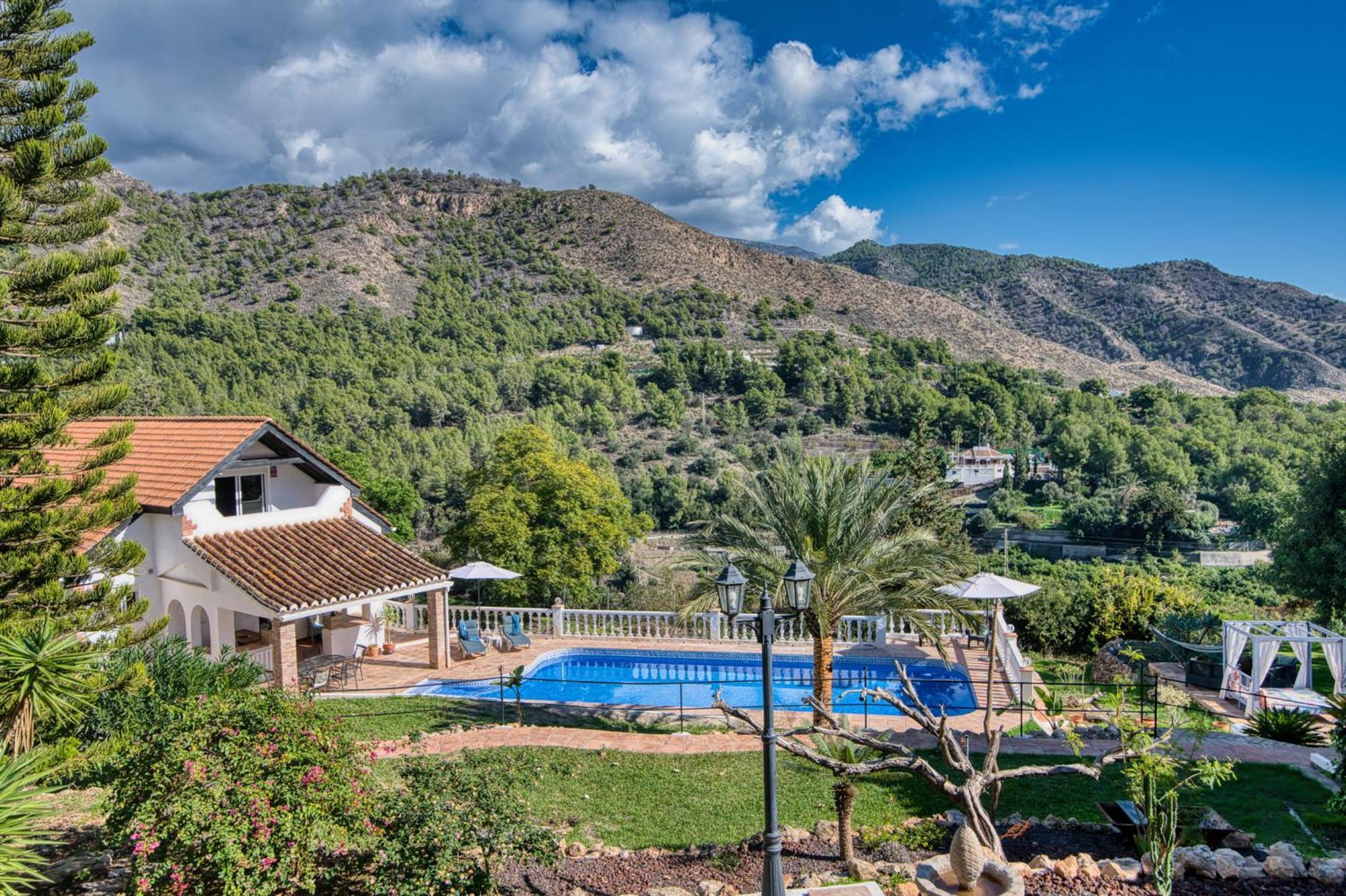 Villa Morera Bed & Breakfast Фригиляна Екстериор снимка