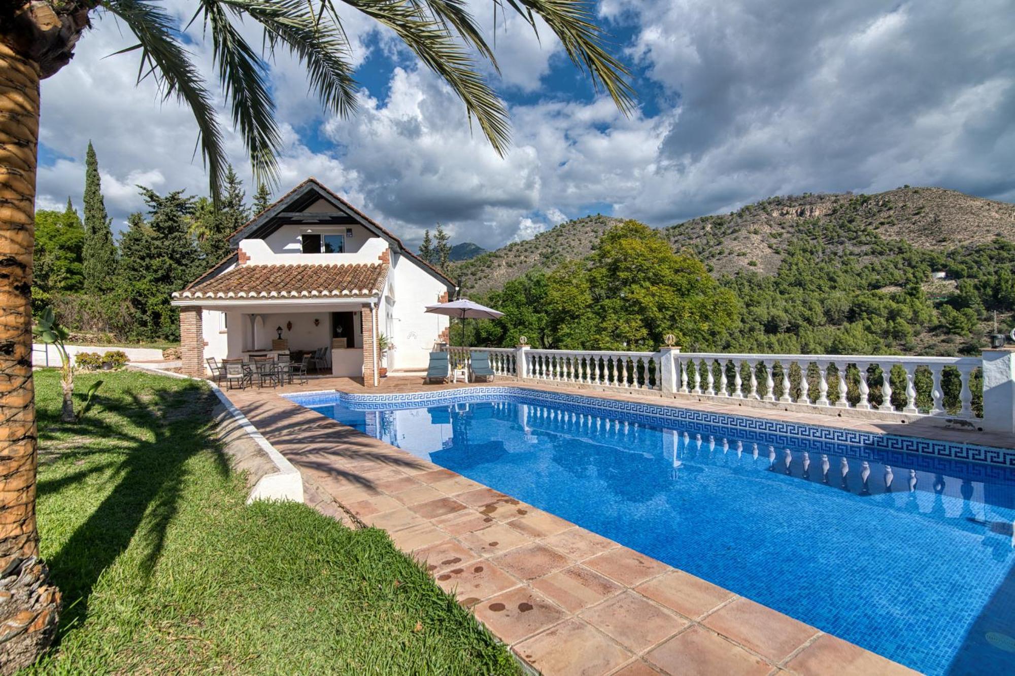 Villa Morera Bed & Breakfast Фригиляна Екстериор снимка